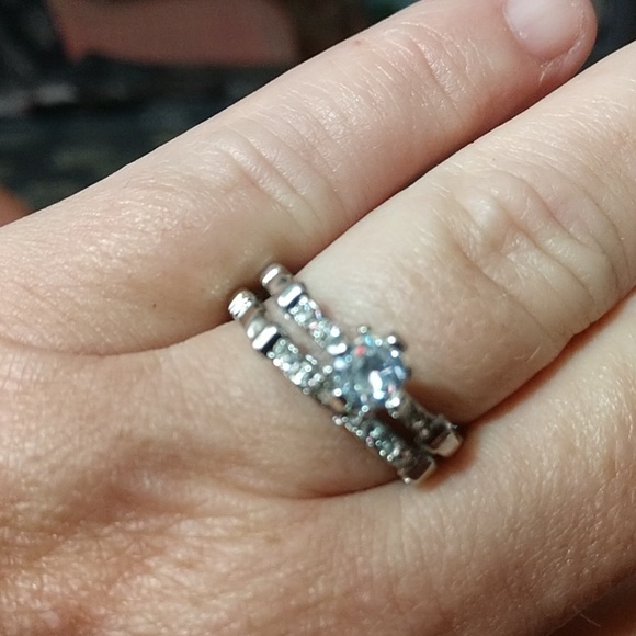 Beautiful ornate wedding set - Picture 4 of 4